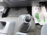 いすゞフォワードアルミウイング中型（4t）[写真24]