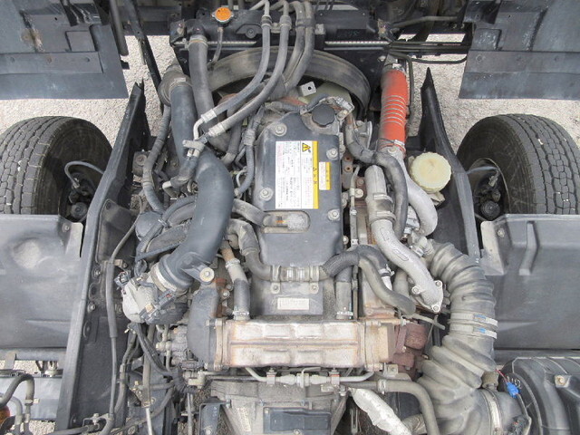 いすゞフォワードアルミウイング中型（4t）[写真25]