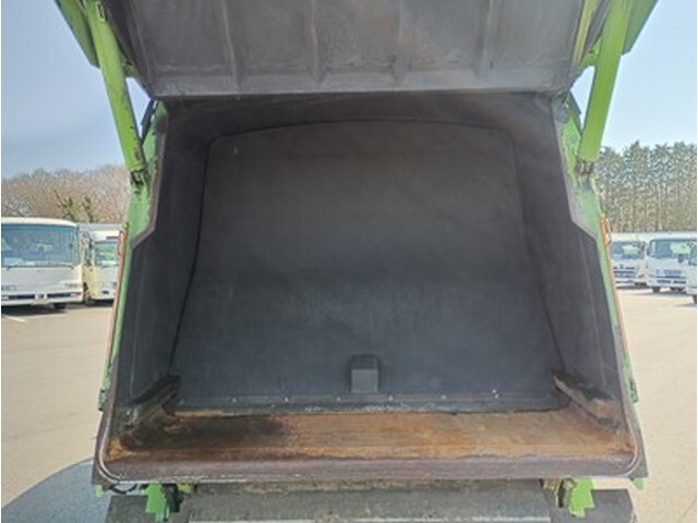 日野デュトロパッカー車（塵芥車）小型（2t・3t）[写真10]