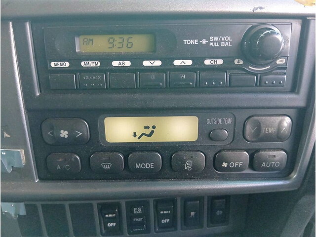 日野プロフィアアルミバン大型（10t）[写真17]