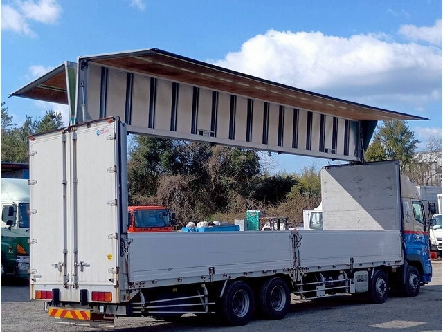 日野プロフィアアルミバン大型（10t）[写真02]