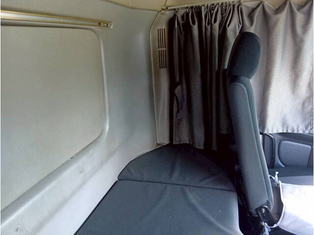 日野プロフィアアルミバン大型（10t）[写真22]