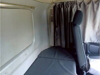 日野プロフィアアルミバン大型（10t）[写真23]