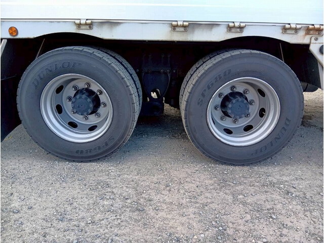 日野プロフィアアルミバン大型（10t）[写真33]