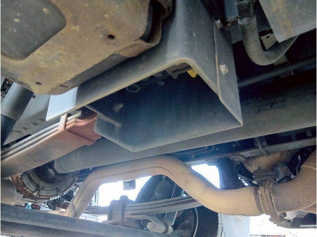 日野プロフィアアルミバン大型（10t）[写真38]