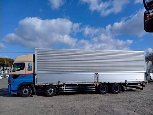 日野プロフィアアルミバン大型（10t）[写真06]