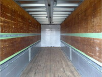 日野プロフィアアルミバン大型（10t）[写真10]