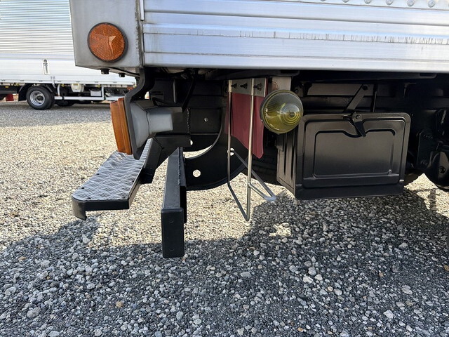 日野デュトロアルミバン小型（2t・3t）[写真23]