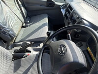 日野デュトロアルミバン小型（2t・3t）[写真30]