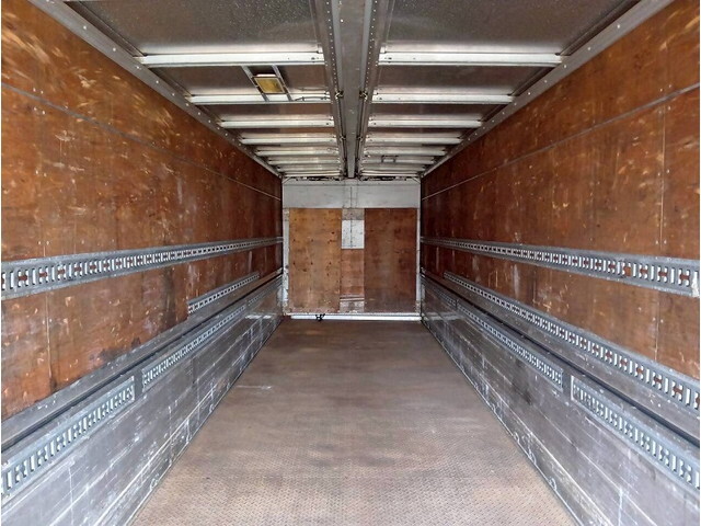 三菱ふそうスーパーグレートアルミウイング大型（10t）[写真11]