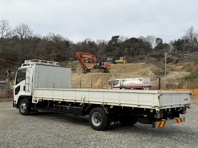 UDトラックスコンドル平ボディ中型（4t）[写真02]