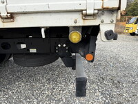 UDトラックスコンドル平ボディ中型（4t）[写真28]