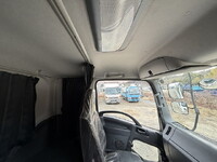 UDトラックスコンドル平ボディ中型（4t）[写真40]