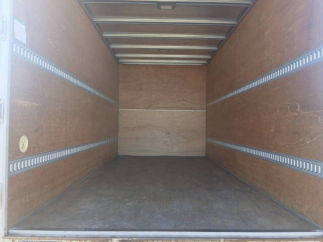 いすゞエルフアルミバン小型（2t・3t）[写真11]