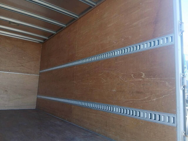 いすゞエルフアルミバン小型（2t・3t）[写真12]