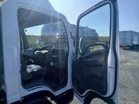 いすゞエルフアルミバン小型（2t・3t）[写真20]