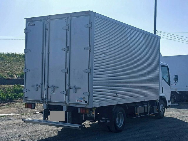 いすゞエルフアルミバン小型（2t・3t）[写真04]