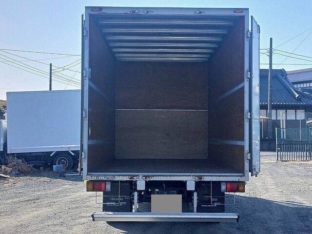 いすゞエルフアルミバン小型（2t・3t）[写真09]