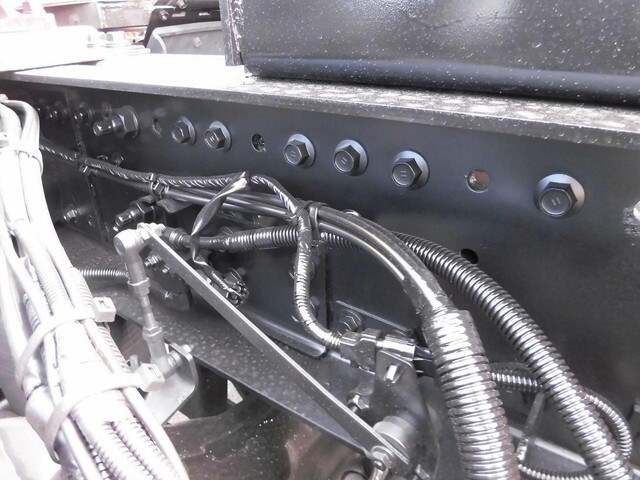 日野プロフィアトレーラーヘッド（トラクターヘッド）大型（10t）[写真14]