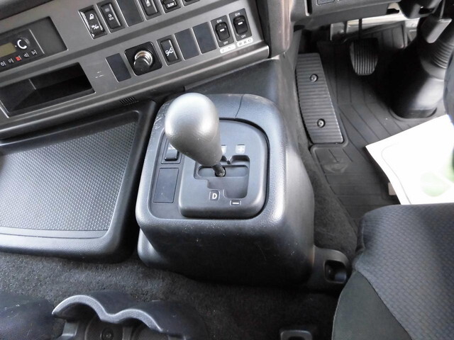 日野プロフィアトレーラーヘッド（トラクターヘッド）大型（10t）[写真23]