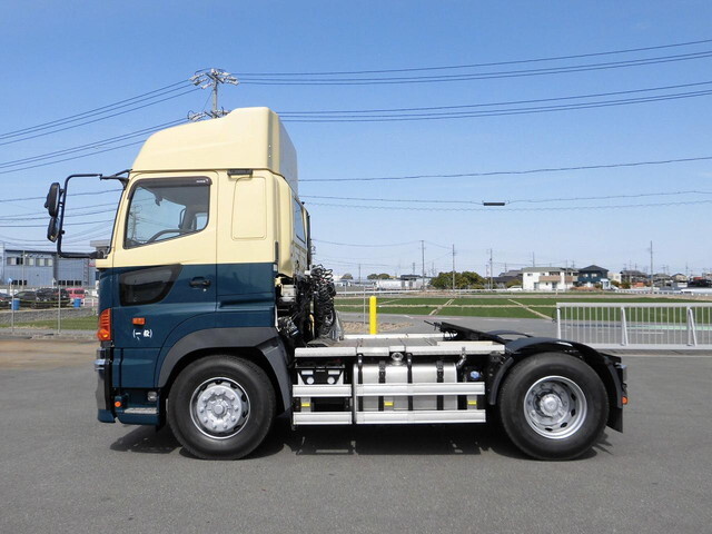 日野プロフィアトレーラーヘッド（トラクターヘッド）大型（10t）[写真05]