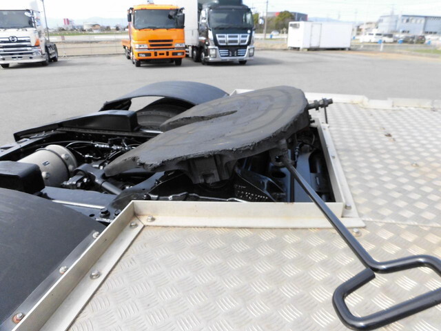 日野プロフィアトレーラーヘッド（トラクターヘッド）大型（10t）[写真08]