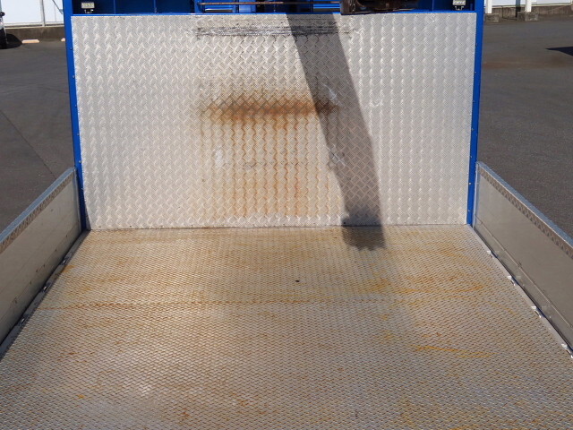 いすゞフォワードクレーン4段増トン（6t・8t）[写真15]