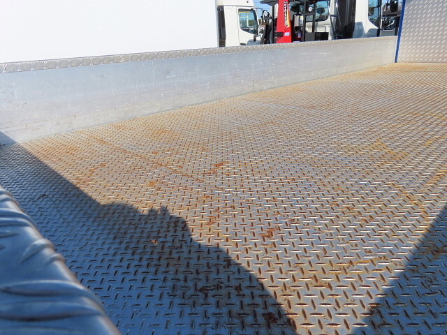 いすゞフォワードクレーン4段増トン（6t・8t）[写真22]