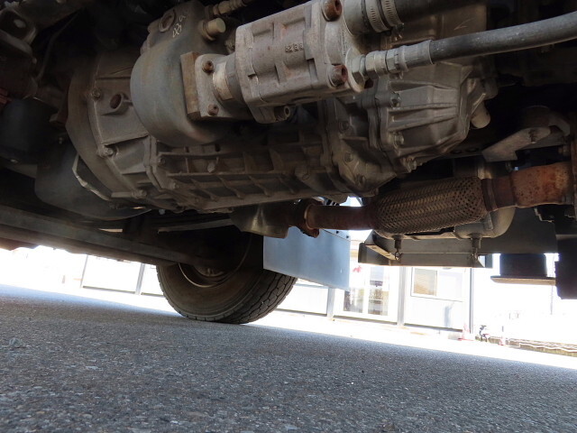 いすゞフォワードクレーン4段増トン（6t・8t）[写真24]