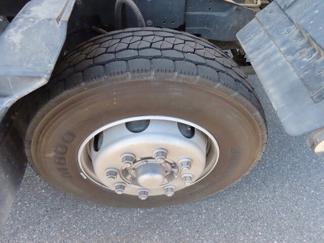 いすゞフォワードクレーン4段増トン（6t・8t）[写真30]