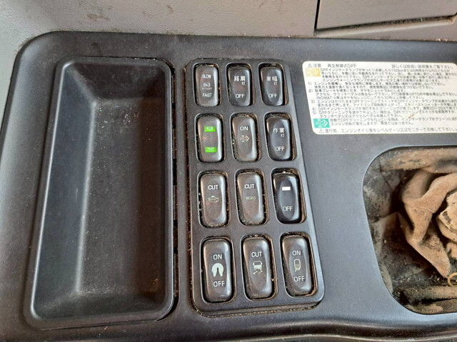 三菱ふそうスーパーグレートトレーラーヘッド（トラクターヘッド）大型（10t）[写真16]