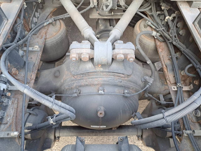 三菱ふそうスーパーグレートトレーラーヘッド（トラクターヘッド）大型（10t）[写真27]