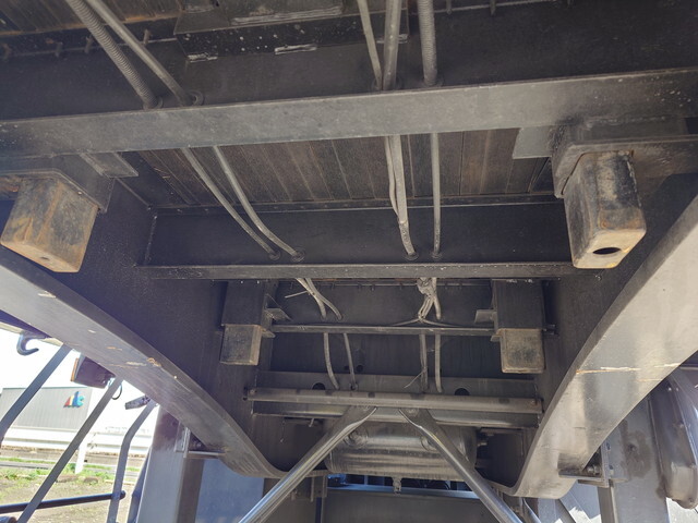 その他のメーカーその他の車種トレーラー（セミトレーラー）大型（10t）[写真25]