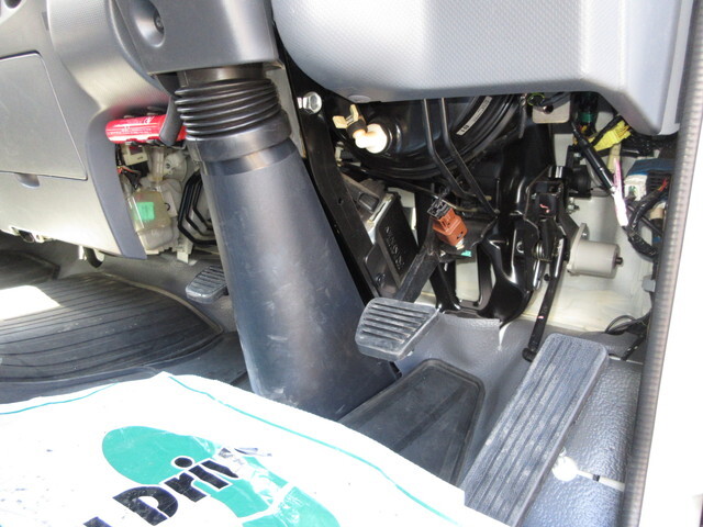 いすゞエルフカーテン車小型（2t・3t）[写真28]