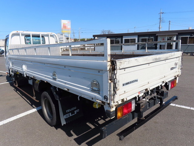 いすゞエルフ平ボディ小型（2t・3t）[写真30]