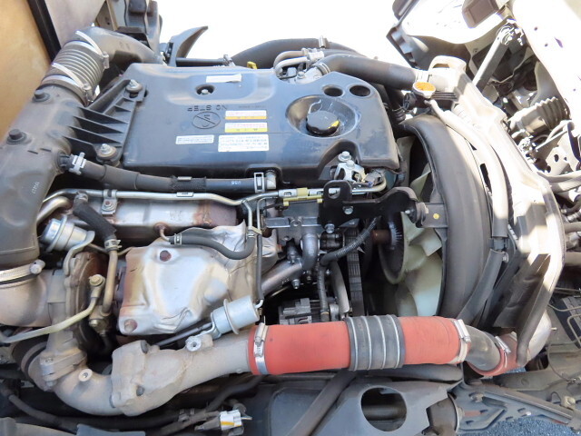 いすゞエルフ平ボディ小型（2t・3t）[写真15]