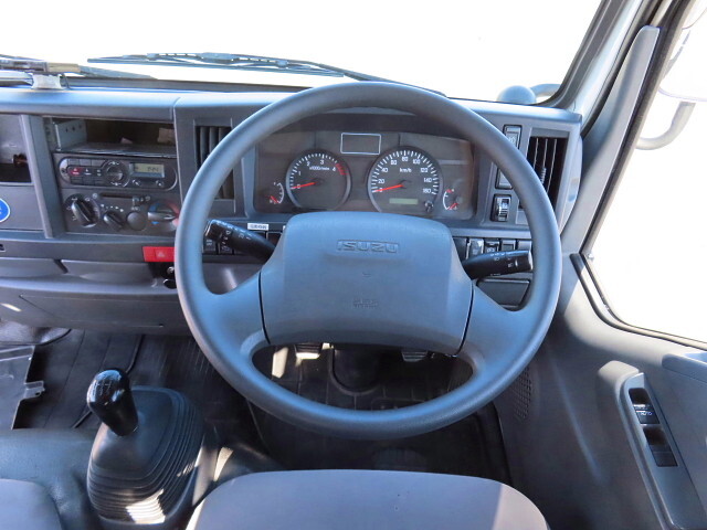 いすゞエルフ平ボディ小型（2t・3t）[写真22]