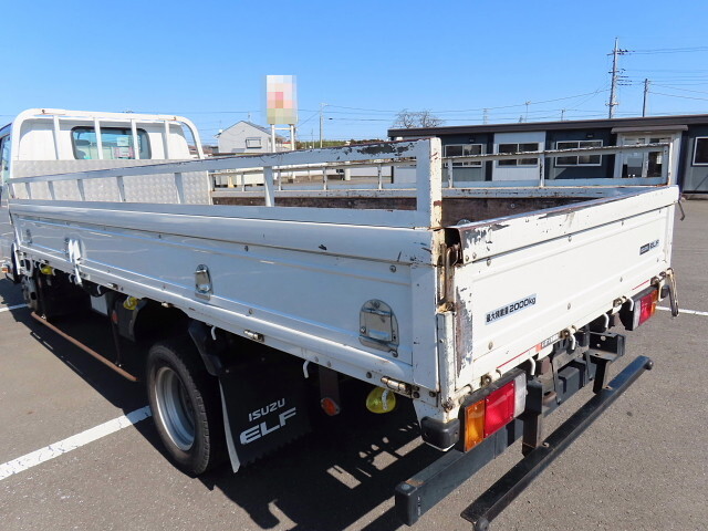 いすゞエルフ平ボディ小型（2t・3t）[写真29]