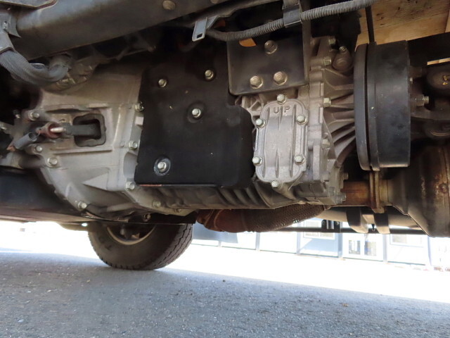 いすゞエルフ平ボディ小型（2t・3t）[写真08]