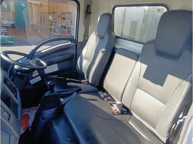 いすゞエルフパッカー車（塵芥車）小型（2t・3t）[写真26]