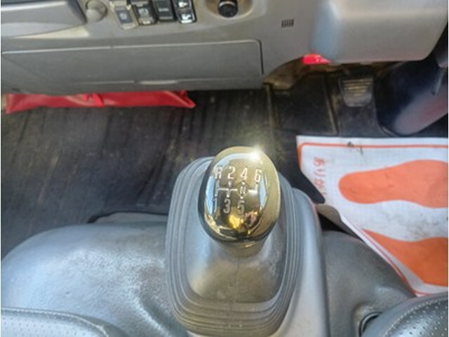 いすゞエルフパッカー車（塵芥車）小型（2t・3t）[写真28]