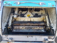 いすゞエルフパッカー車（塵芥車）小型（2t・3t）[写真08]