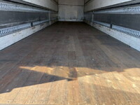 三菱ふそうスーパーグレートアルミウイング大型（10t）[写真11]