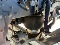 三菱ふそうスーパーグレートアルミウイング大型（10t）[写真17]