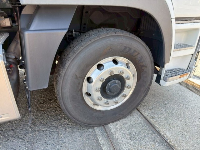 三菱ふそうスーパーグレートアルミウイング大型（10t）[写真22]