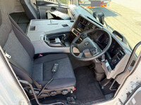 三菱ふそうスーパーグレートアルミウイング大型（10t）[写真30]