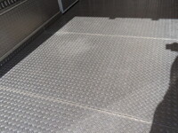 いすゞエルフ冷凍車（冷蔵車）小型（2t・3t）[写真38]