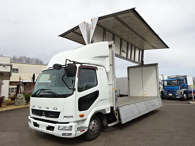 三菱ふそうファイターアルミウイング中型（4t）TKG-FK61F [写真01]