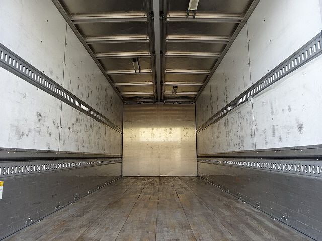 三菱ふそうファイターアルミウイング中型（4t）[写真17]