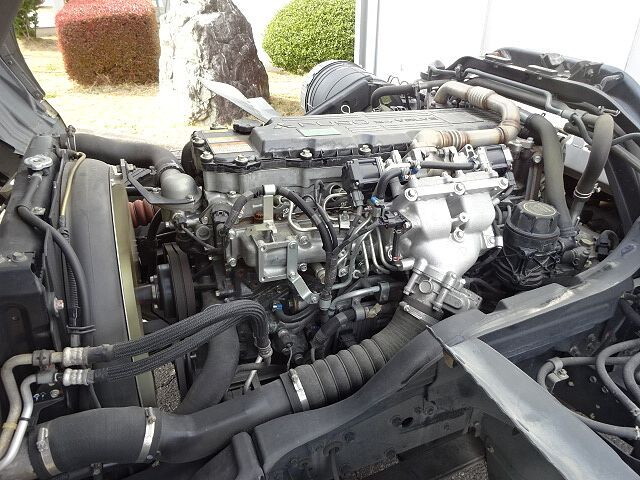 三菱ふそうファイターアルミウイング中型（4t）[写真26]